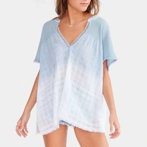 Ecote | Blue Ombré Cotton Gauze Oversized V-Neck Top, M/L - Picture 3 of 9